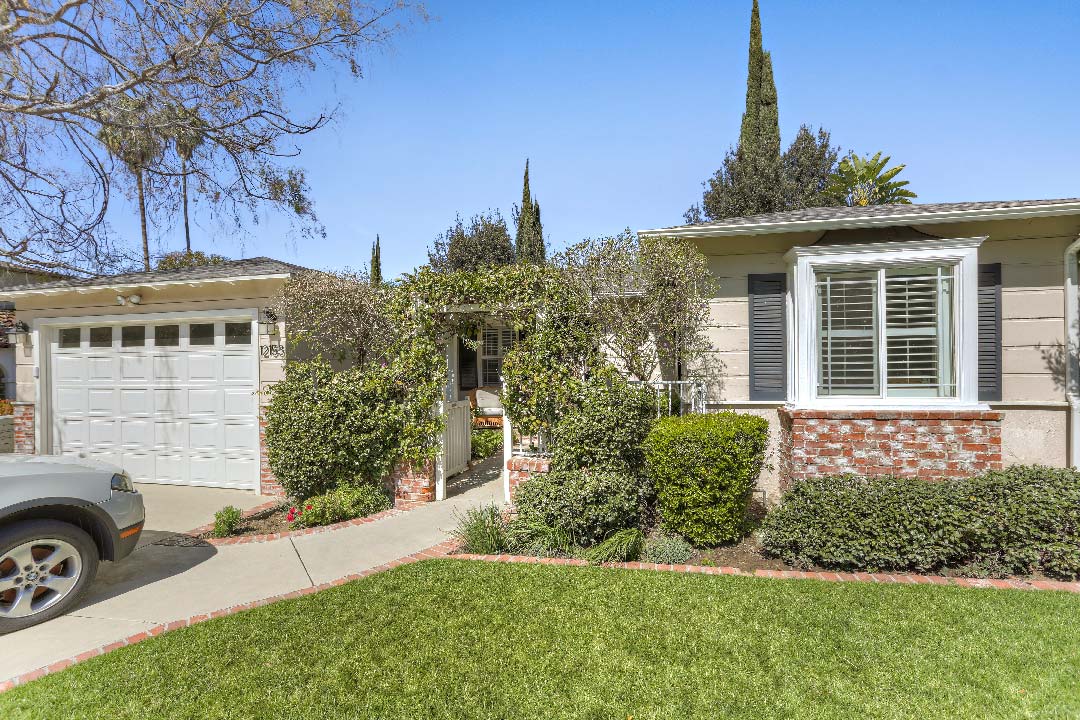 Tracy Do home for lease studio city