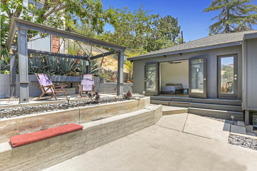 sell a home in silver lake