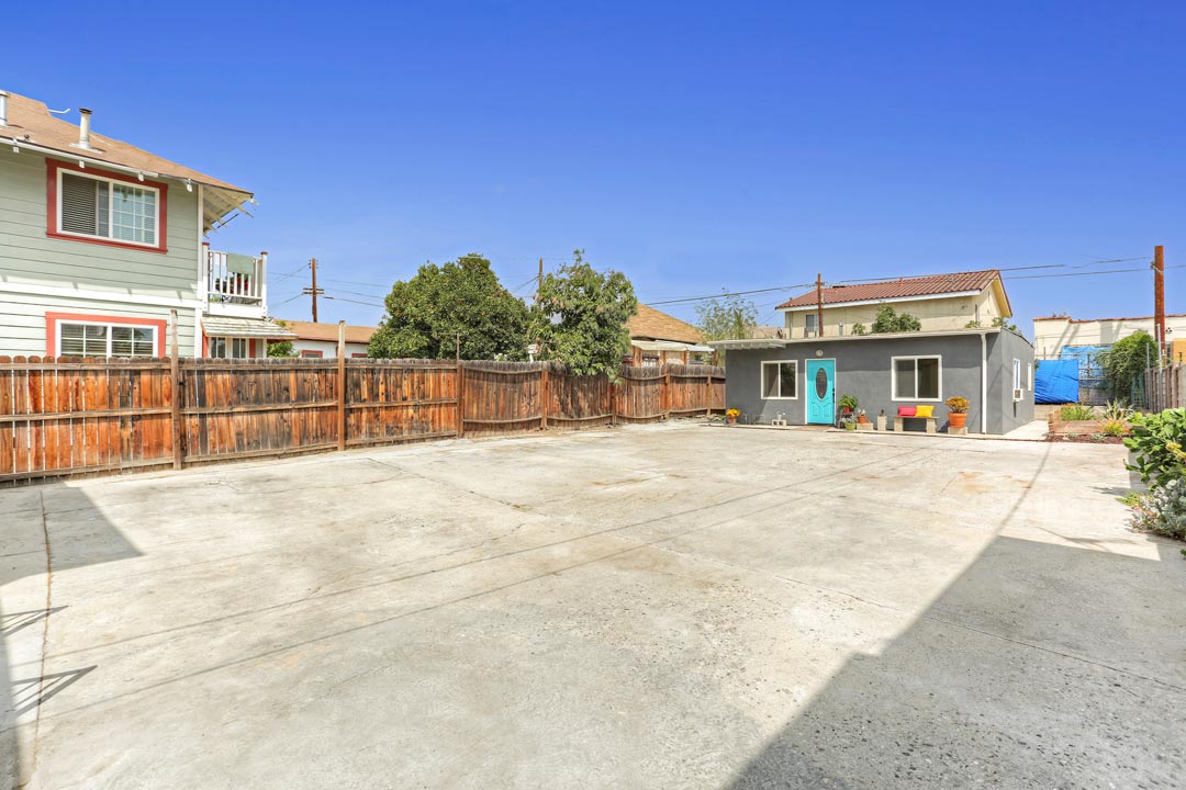 2230 Griffin Ave Lincoln Heights Duplex for Sale Tracy Do