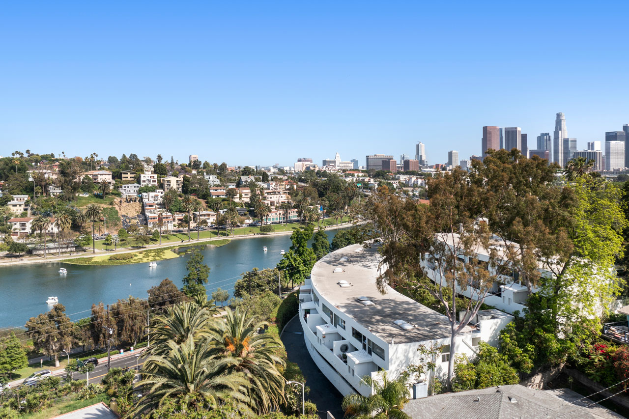 exterior of Lago Vista, an iconic modernist complex perched above Echo Park Lake