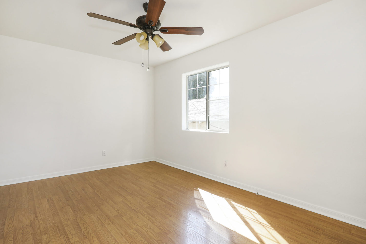 1146 Euclid Ave Boyle Heights Apartment for Lease Tracy Do Compass