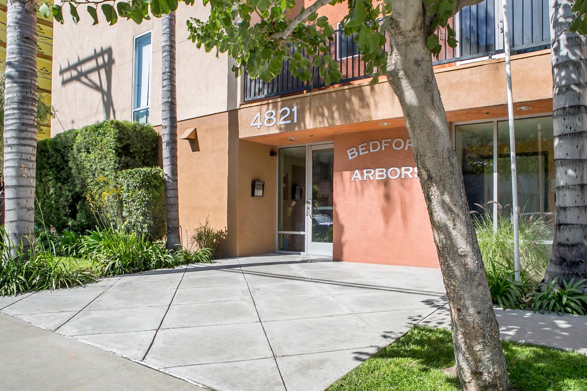 4821 Bakman Ave #305 North Hollywood Condo for Sale Tracy Do Compass