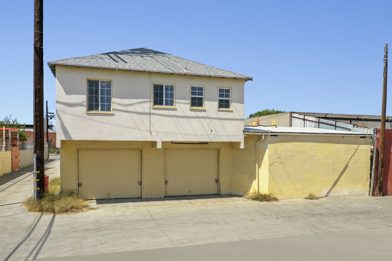 2618 E 54th St Huntington Park Mixed-Use Warehouse for Sale Tracy Do Compass Real Estate