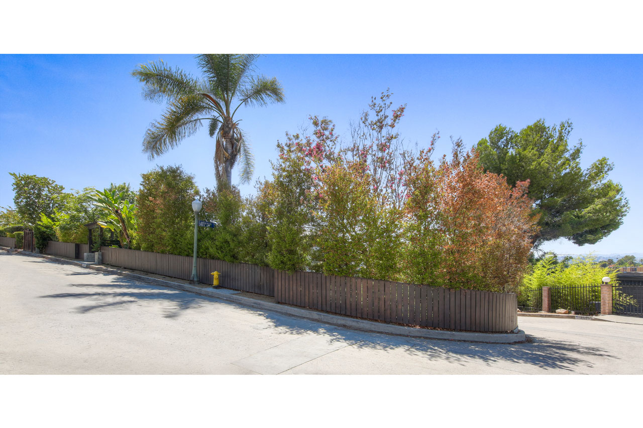 2481 Micheltorena St Silver Lake Home for Lease Tracy Do Compass