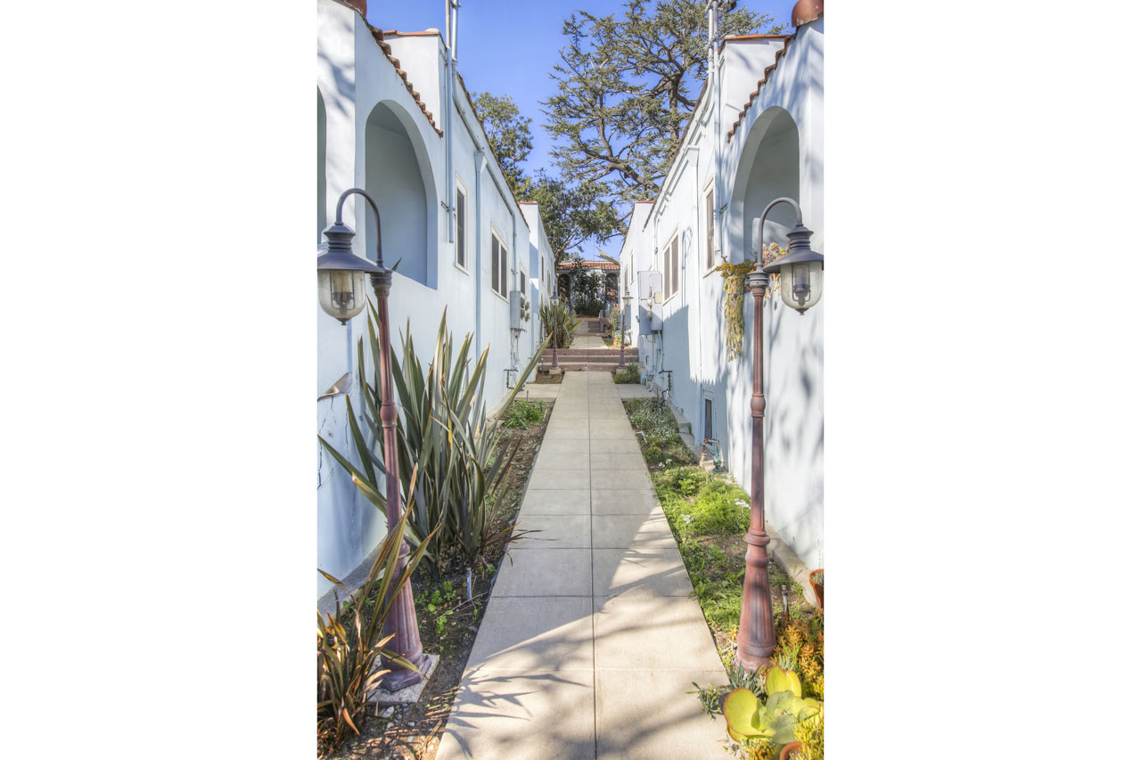 1109 Laveta Terrace Echo Park Apartment for Lease Tracy Do Compass Real Estate