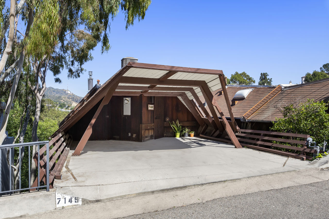 7149 Woodrow Wilson Dr Hollywood Hills Home for Lease Tracy Do Compass Real Estate
