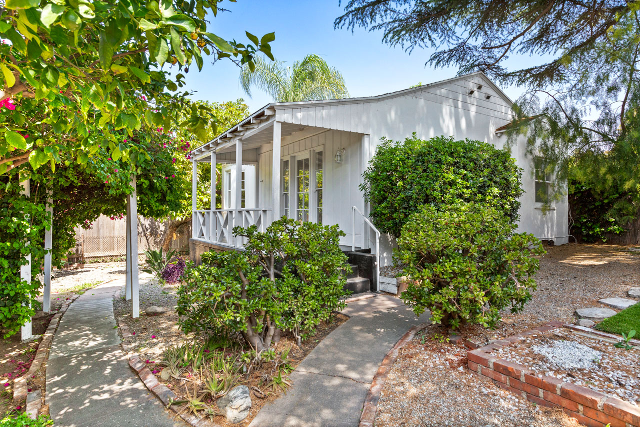 741 N Dillon St Silver Lake Home for Lease Tracy Do Compass Real Estate