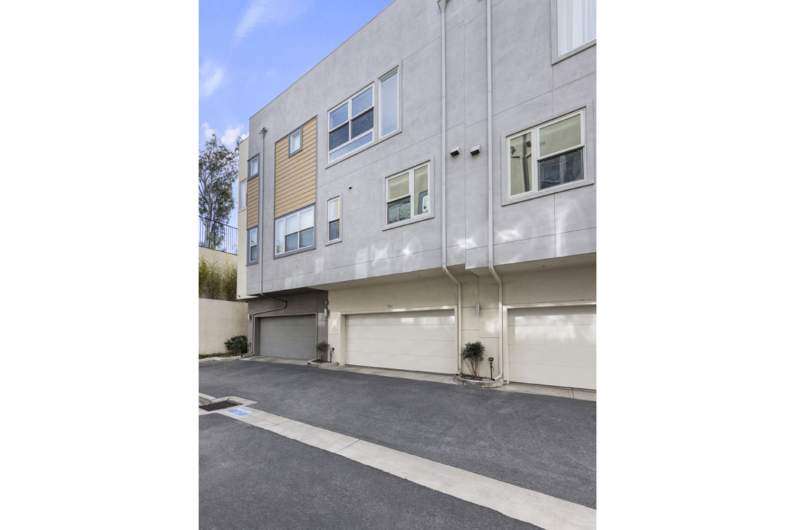 2753 Waverly Dr #302 Silver Lake Townhome for Lease Tracy Do Real Estate