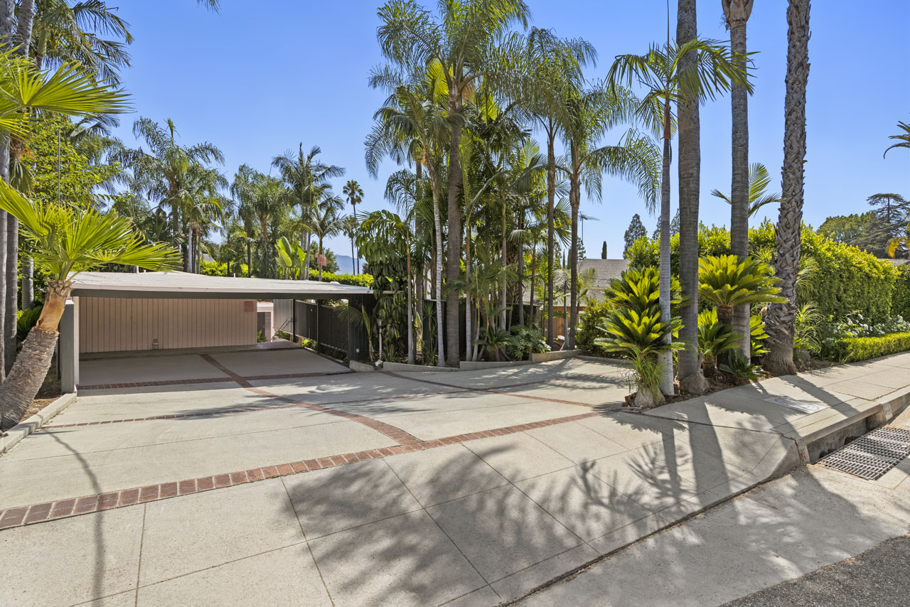268 W Kenneth Rd 91202 Glendale Mid-Century Home for Lease Tracy Do Real Estate