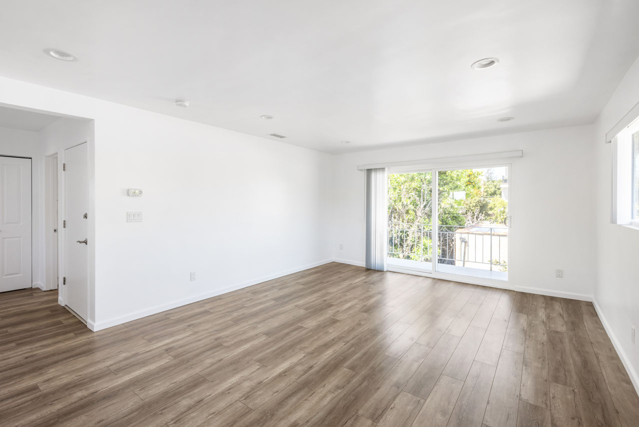 2008 1/2 Colby Ave West Los Angeles Sawtelle Apartment for rent