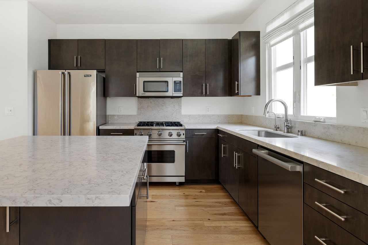 2700 E Chaucer St #19 Cypress Park Townhouse for Sale Tracy Do