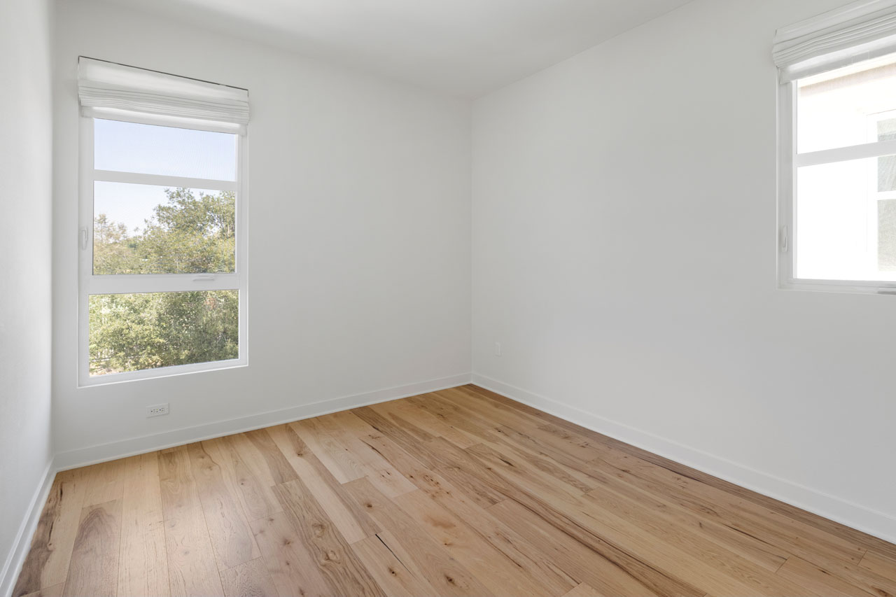 2700 E Chaucer St #19 Cypress Park Townhouse for Sale Tracy Do