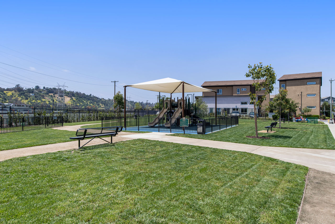 2700 E Chaucer St #19 Cypress Park Townhouse for Sale Tracy Do