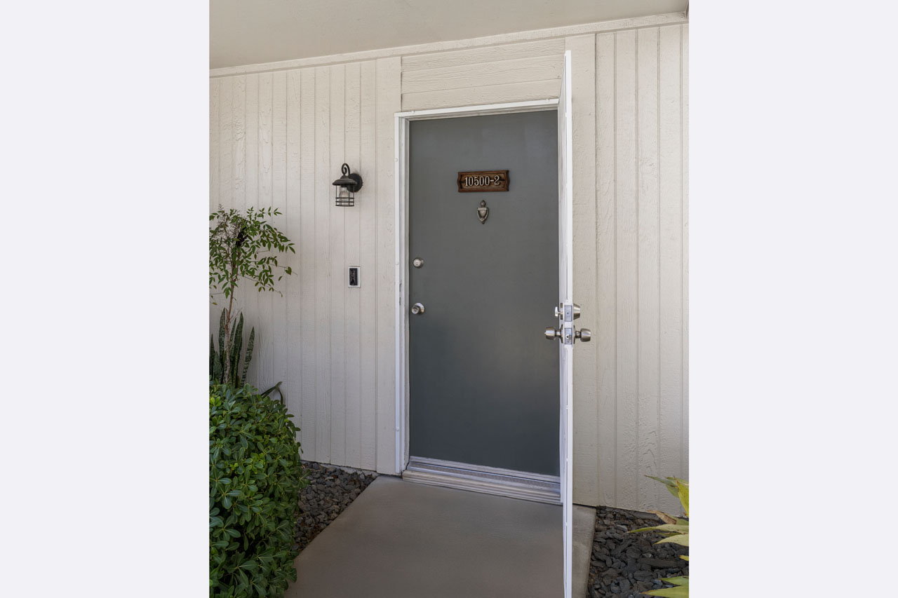 10500 Sunland Blvd #2 Sunland Condo Home for Sale Tracy Do