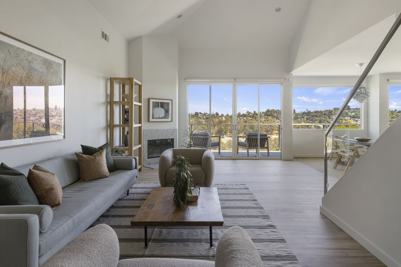 2264 Moreno Dr SIlver Lake Home for Sale Tracy Do Real Estate