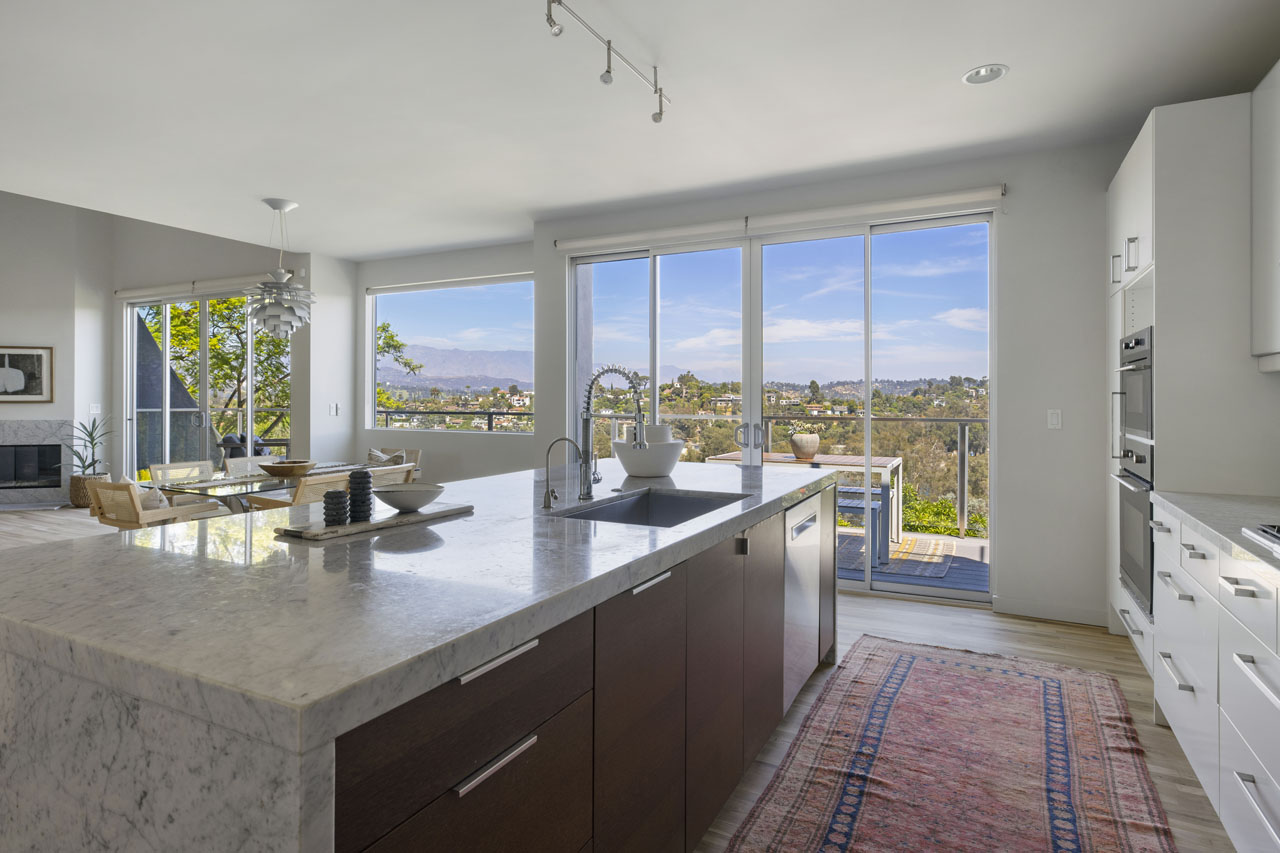 2264 Moreno Dr SIlver Lake Home for Sale Tracy Do Real Estate