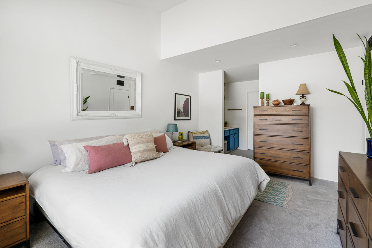 10500 Sunland Blvd #2 Sunland Condo Home for Sale Tracy Do