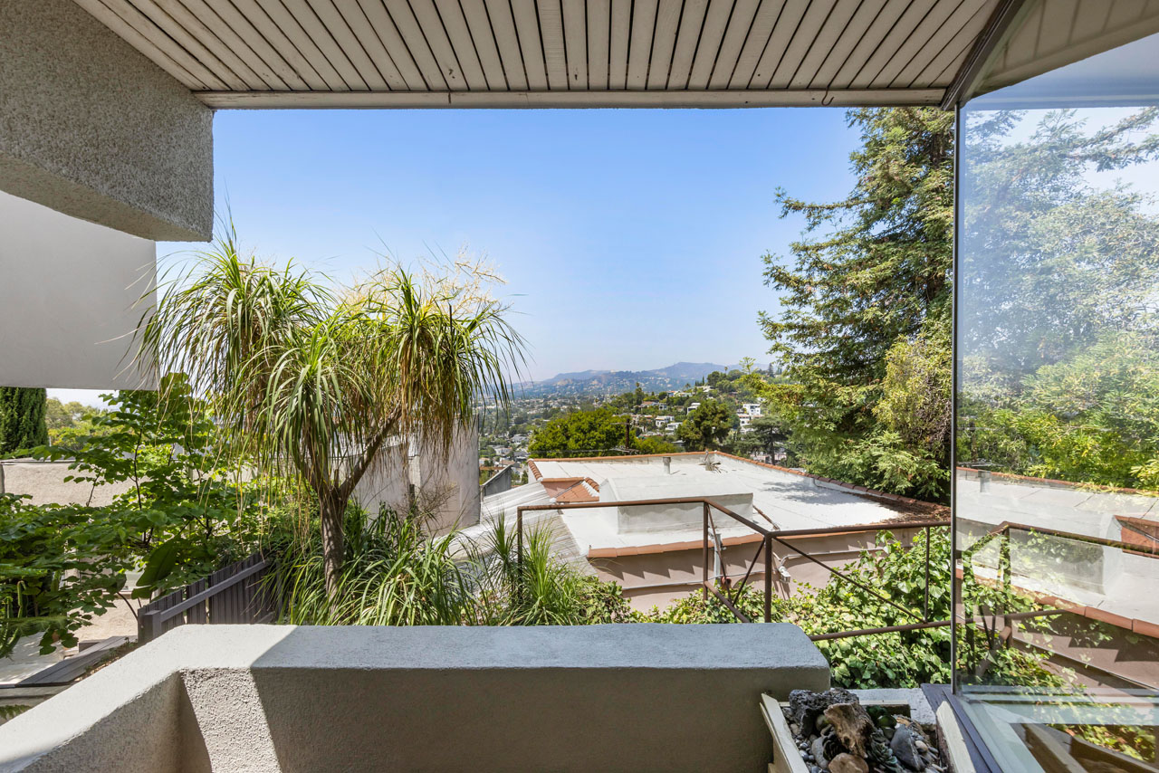 1817 Edgecliffe Dr Rudolf Schindler Apartment for Lease Tracy Do Real Estate