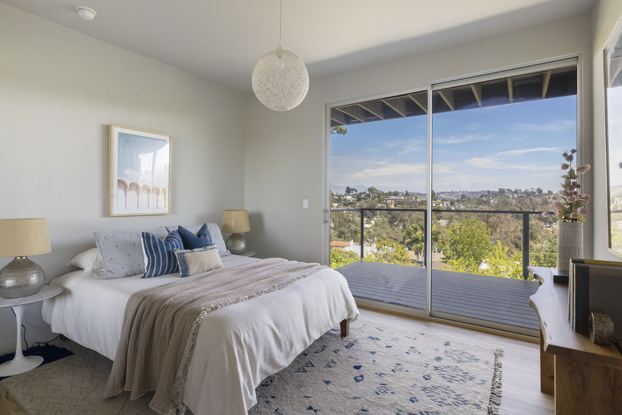2264 Moreno Dr SIlver Lake Home for Sale Tracy Do Real Estate