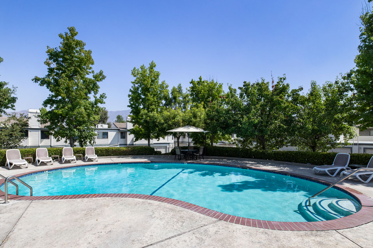 10500 Sunland Blvd #2 Sunland Condo Home for Sale Tracy Do