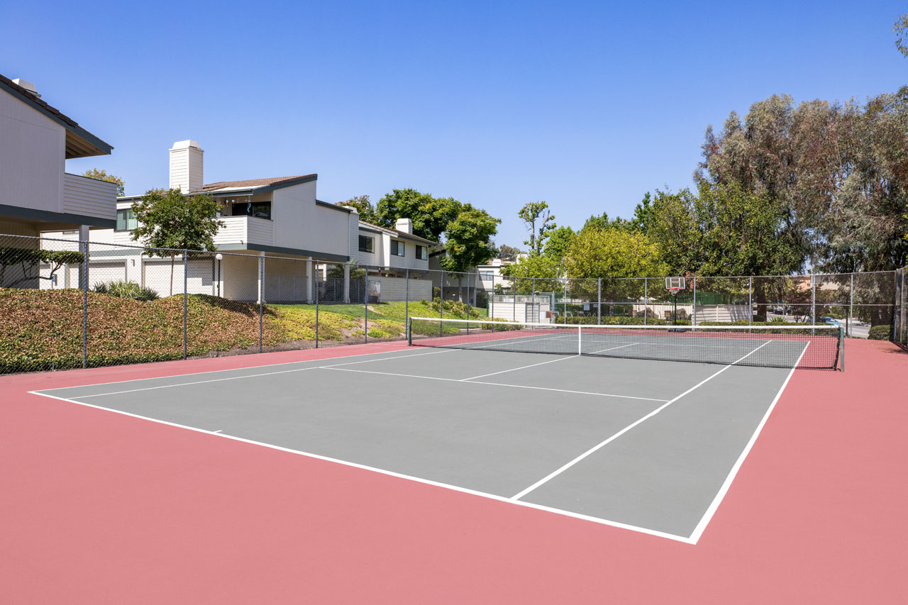 10500 Sunland Blvd #2 Sunland Condo Home for Sale Tracy Do