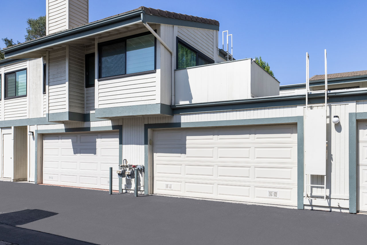 10500 Sunland Blvd #2 Sunland Condo Home for Sale Tracy Do