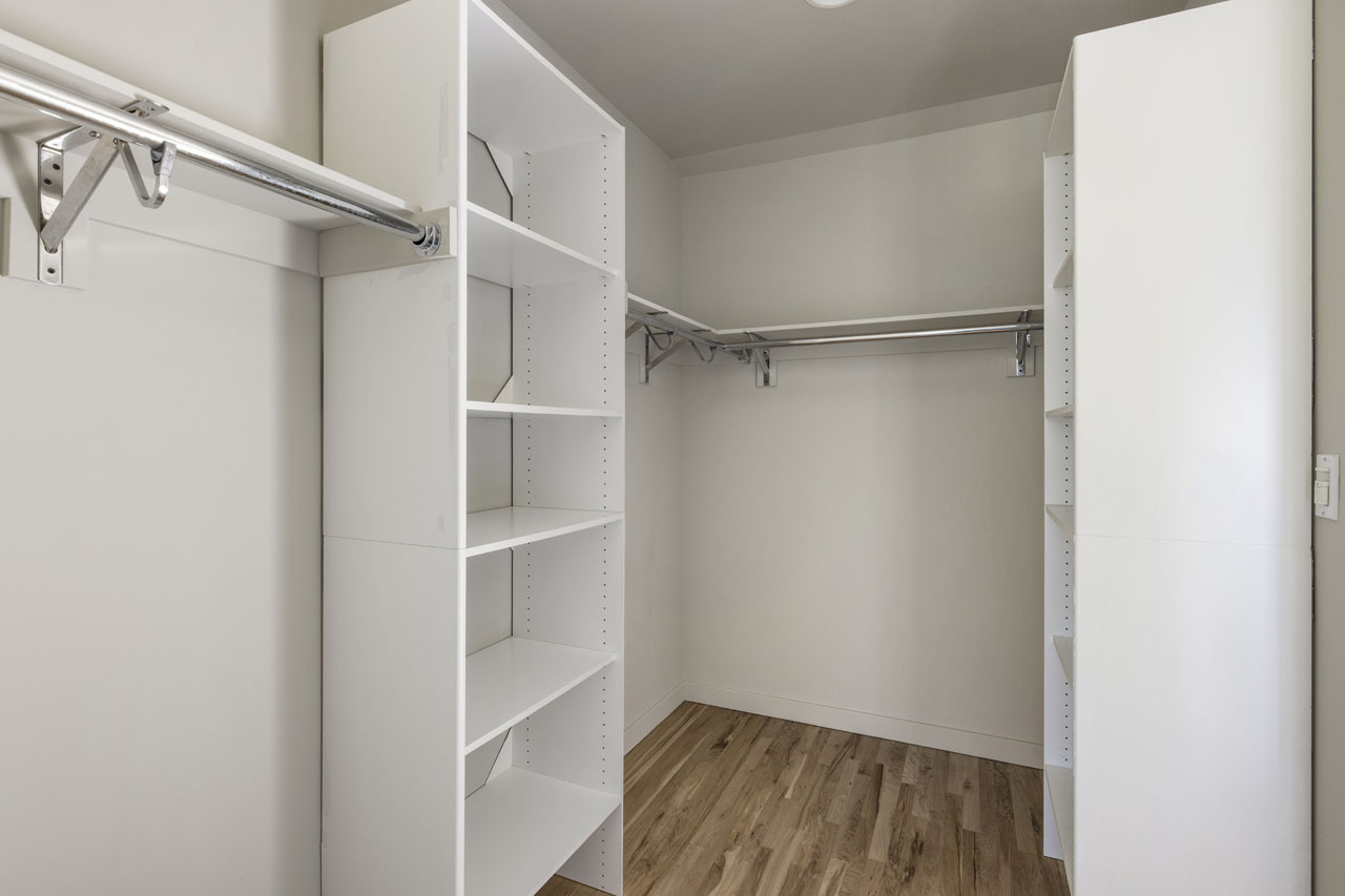 2264 Moreno Dr SIlver Lake Home for Sale Tracy Do Real Estate