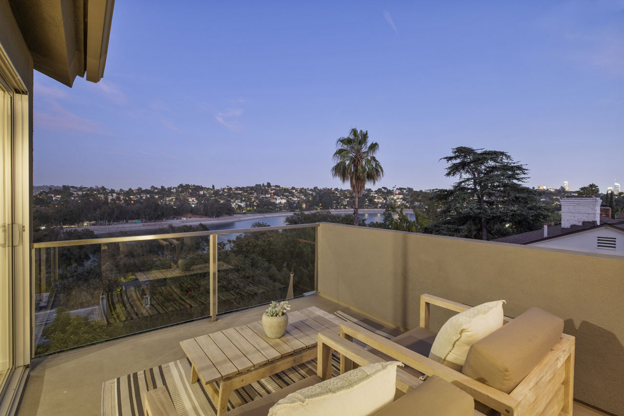 2264 Moreno Dr SIlver Lake Home for Sale Tracy Do Real Estate