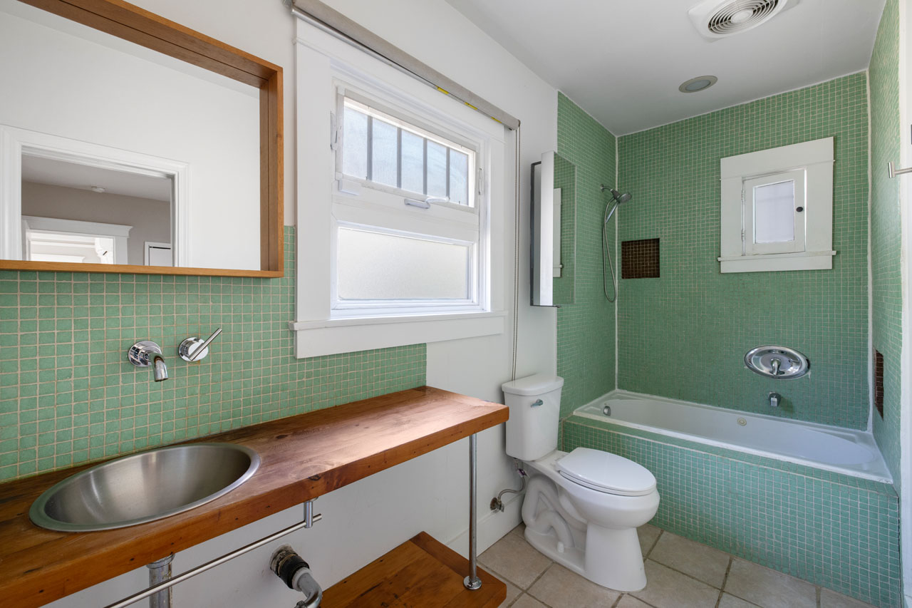 1327 Portia St Echo Park Home for Lease