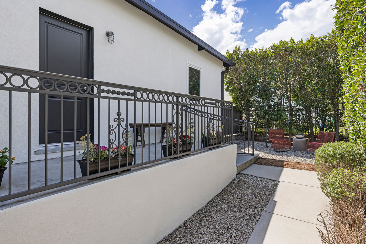 2352 Forney St Elysian Valley Frogtown Duplex for Sale Tracy Do Real Estate