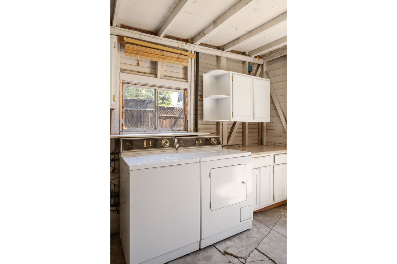 1327 Portia St Echo Park Home for Lease