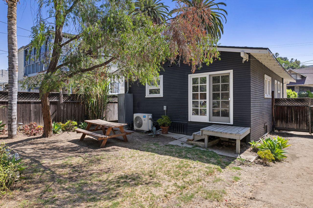 1327 Portia St Echo Park Home for Lease