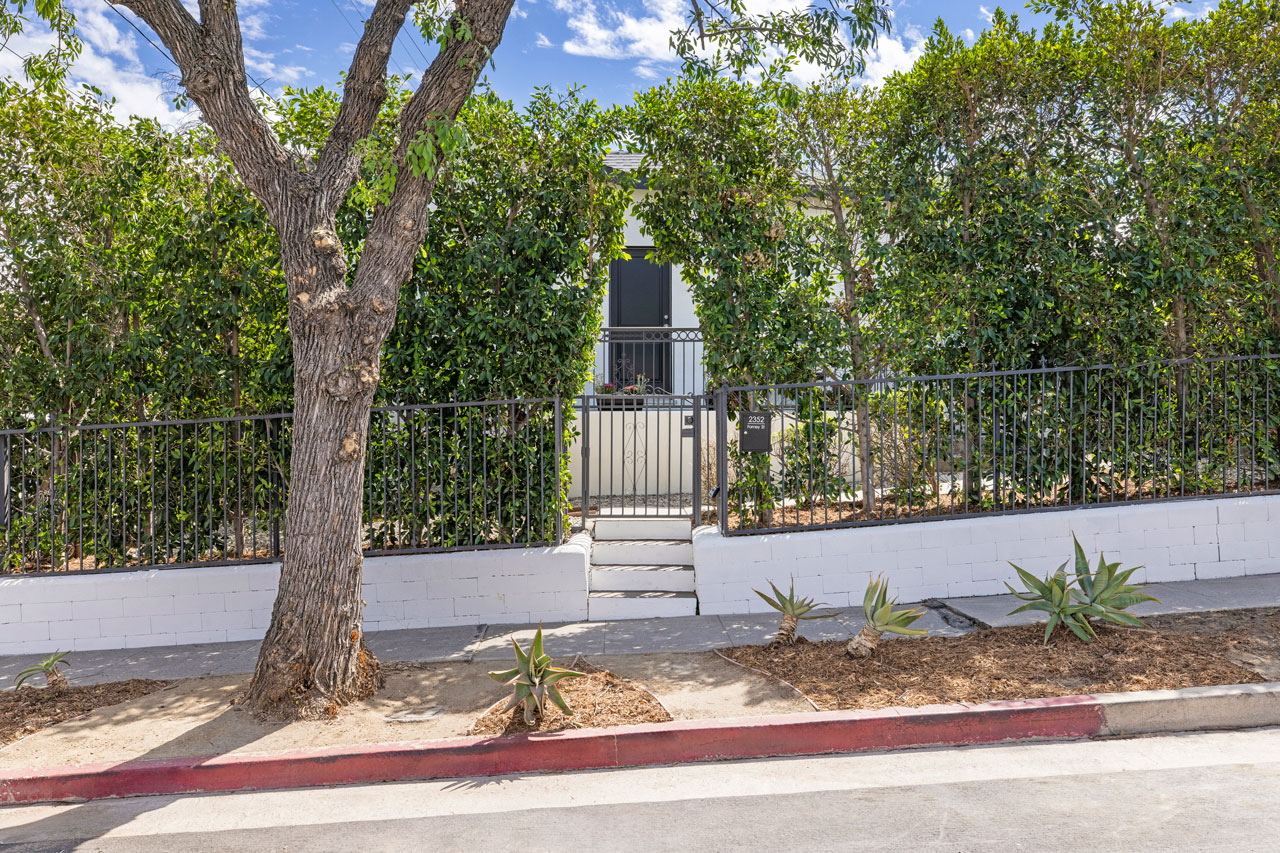 2352 Forney St Elysian Valley Frogtown Duplex for Sale Tracy Do Real Estate
