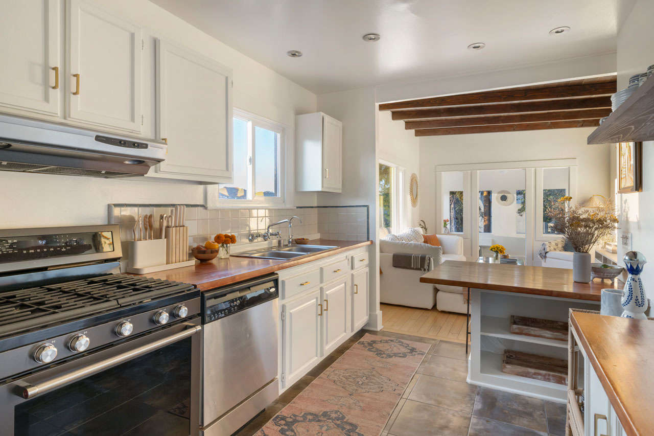 2342 Earl St Silver Lake Spanish style home for sale
