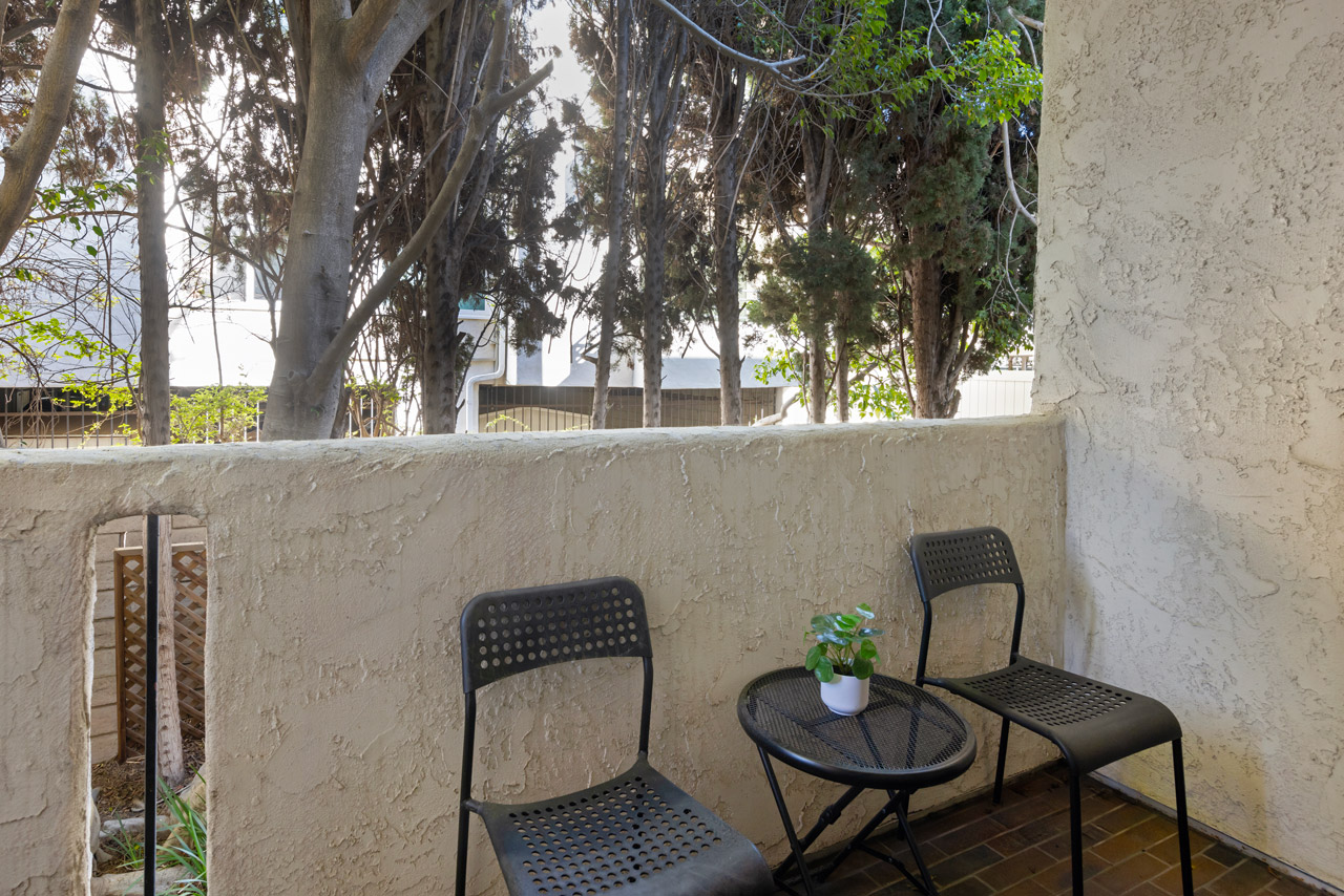 1916 Overland Ave #2 West LA Condo for Sale Tracy Do Real Estate