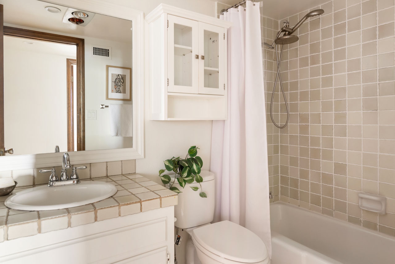 1916 Overland Ave #2 West LA Condo for Sale Tracy Do Real Estate