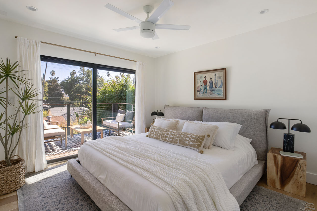 1338 McCollum St SIlver Lake home for sale Tracy Do Real Estate