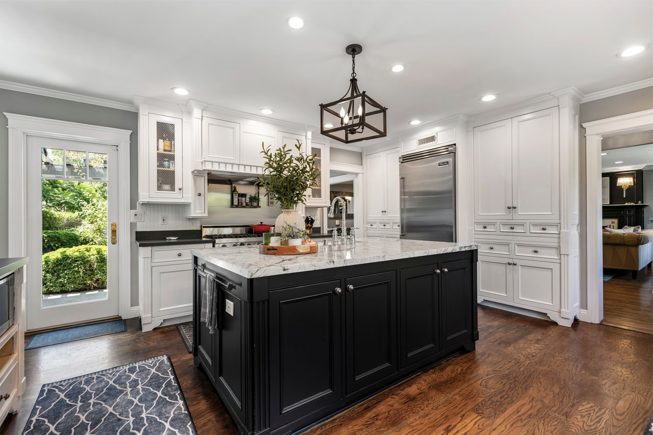 2555 N Altadena Dr Altadena Home for Sale Tracy Do Real Estate