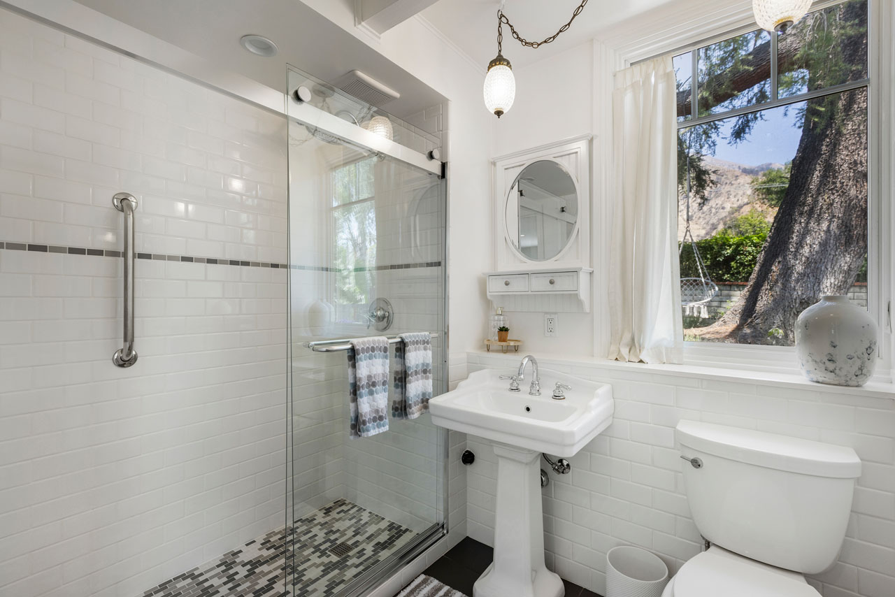 2555 N Altadena Dr Altadena Home for Sale Tracy Do Real Estate