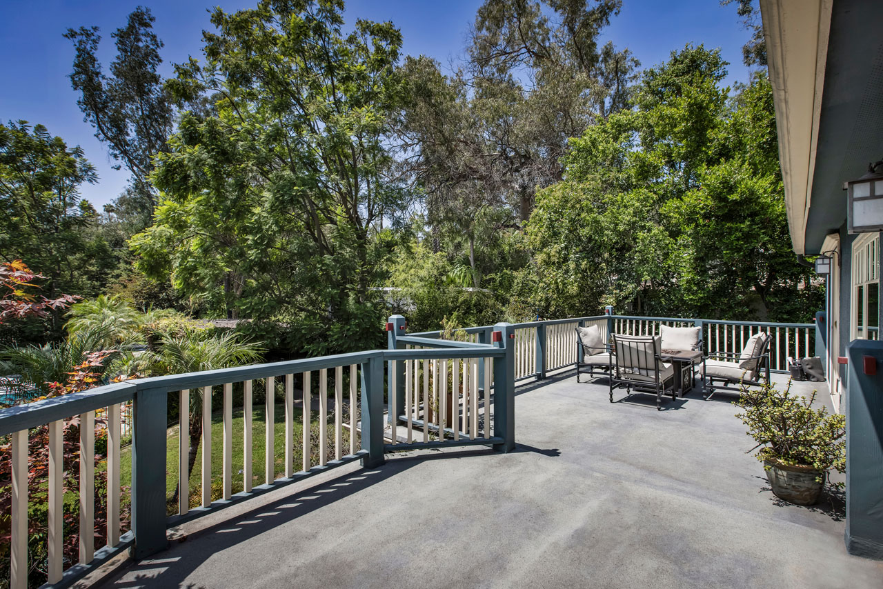 2555 N Altadena Dr Altadena Home for Sale Tracy Do Real Estate