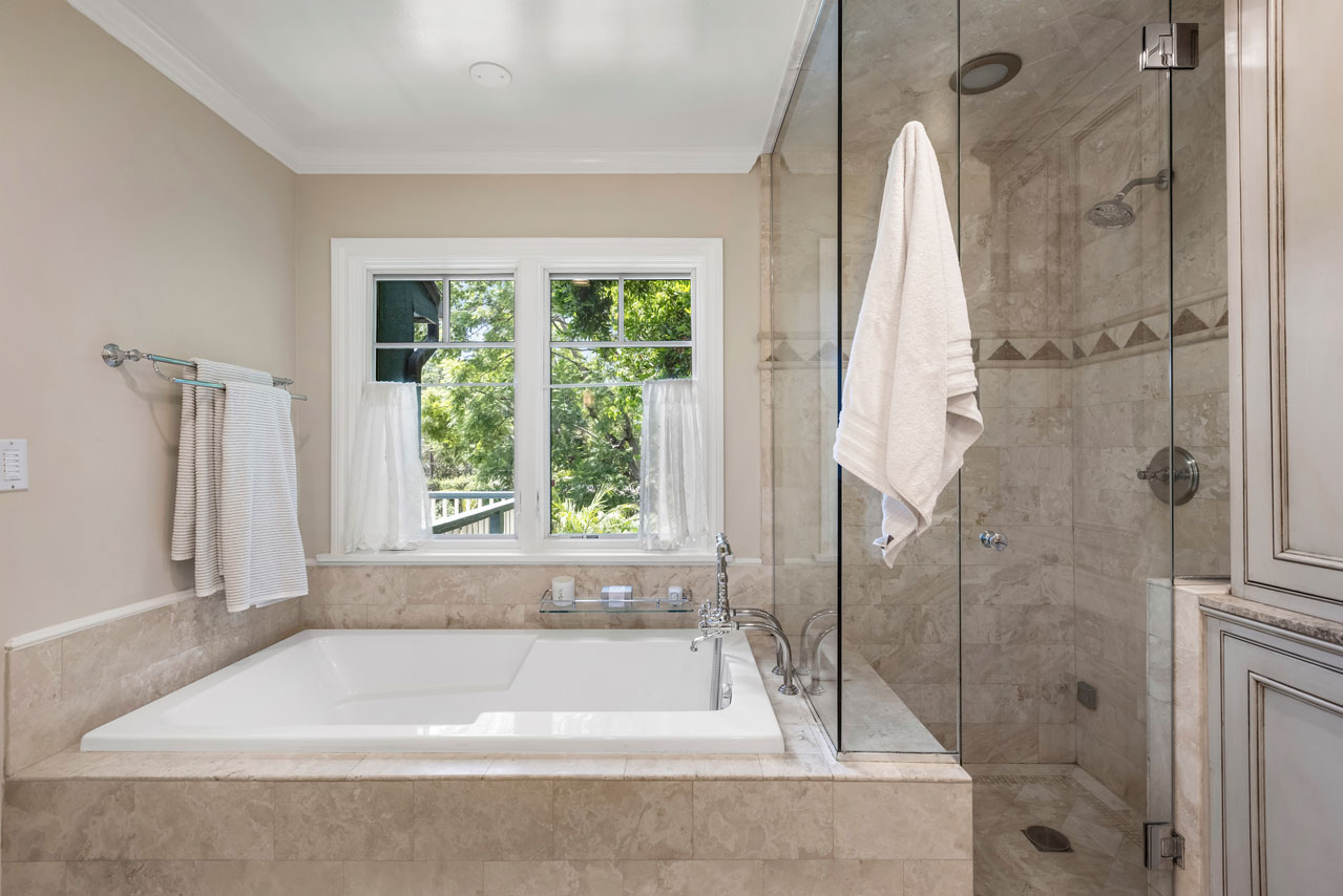 2555 N Altadena Dr Altadena Home for Sale Tracy Do Real Estate