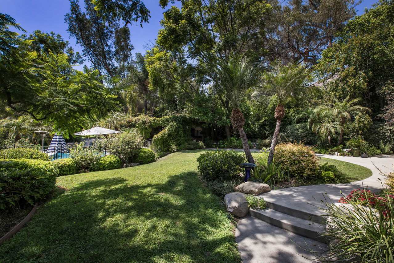 2555 N Altadena Dr Altadena Home for Sale Tracy Do Real Estate