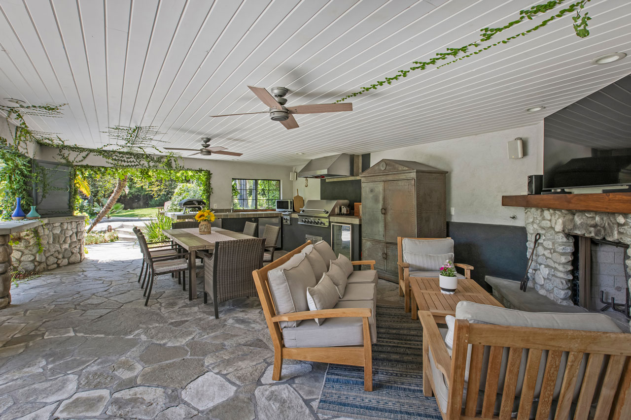 2555 N Altadena Dr Altadena Home for Sale Tracy Do Real Estate