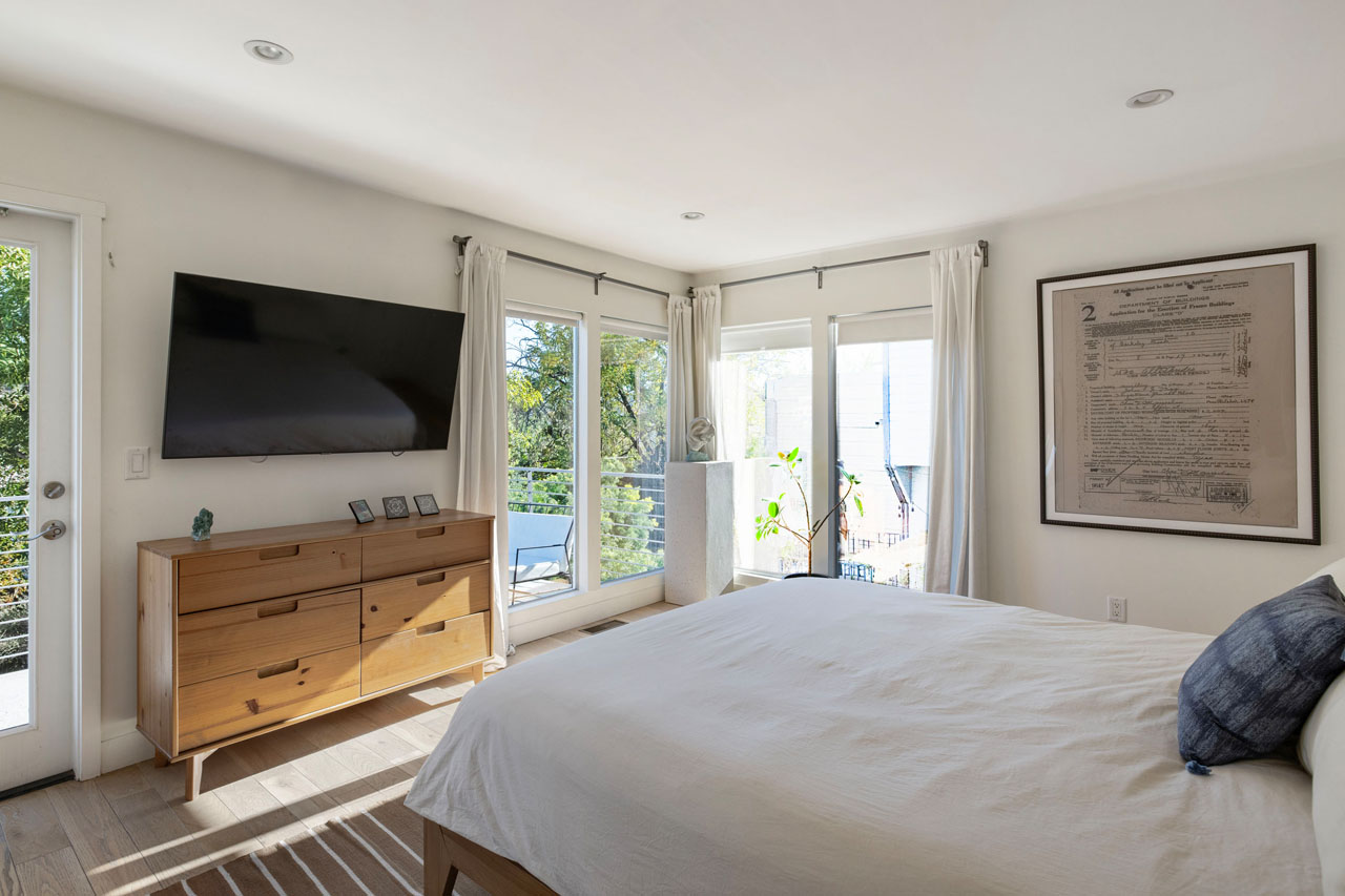 1530 Allesandro St Silver Lake Home for Sale Tracy Do Real Estate