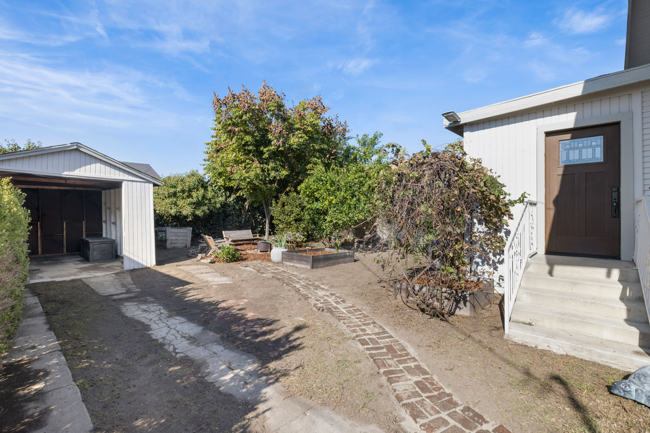 3775 Crawford St Historic South Central Los Angeles home for Sale Tracy Do Real Estate