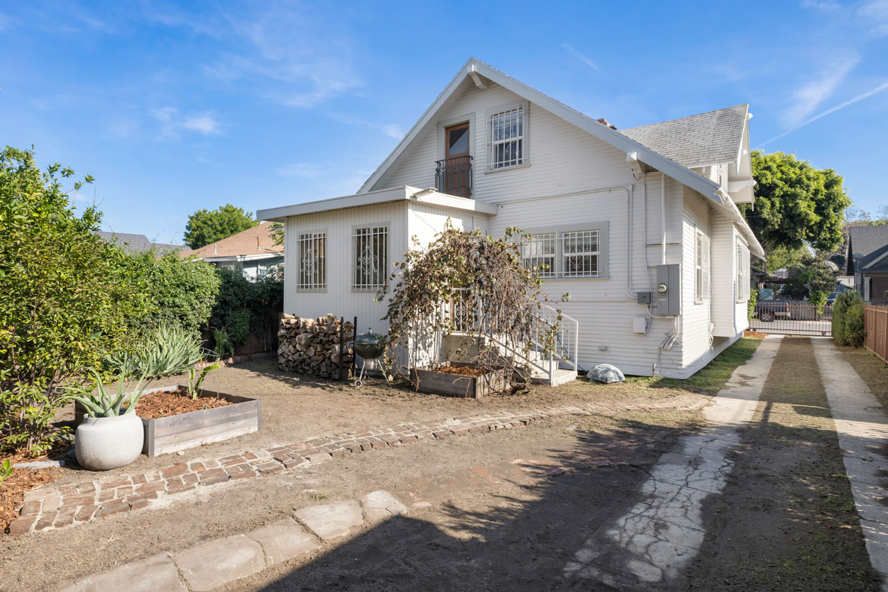 3775 Crawford St Historic South Central Los Angeles home for Sale Tracy Do Real Estate