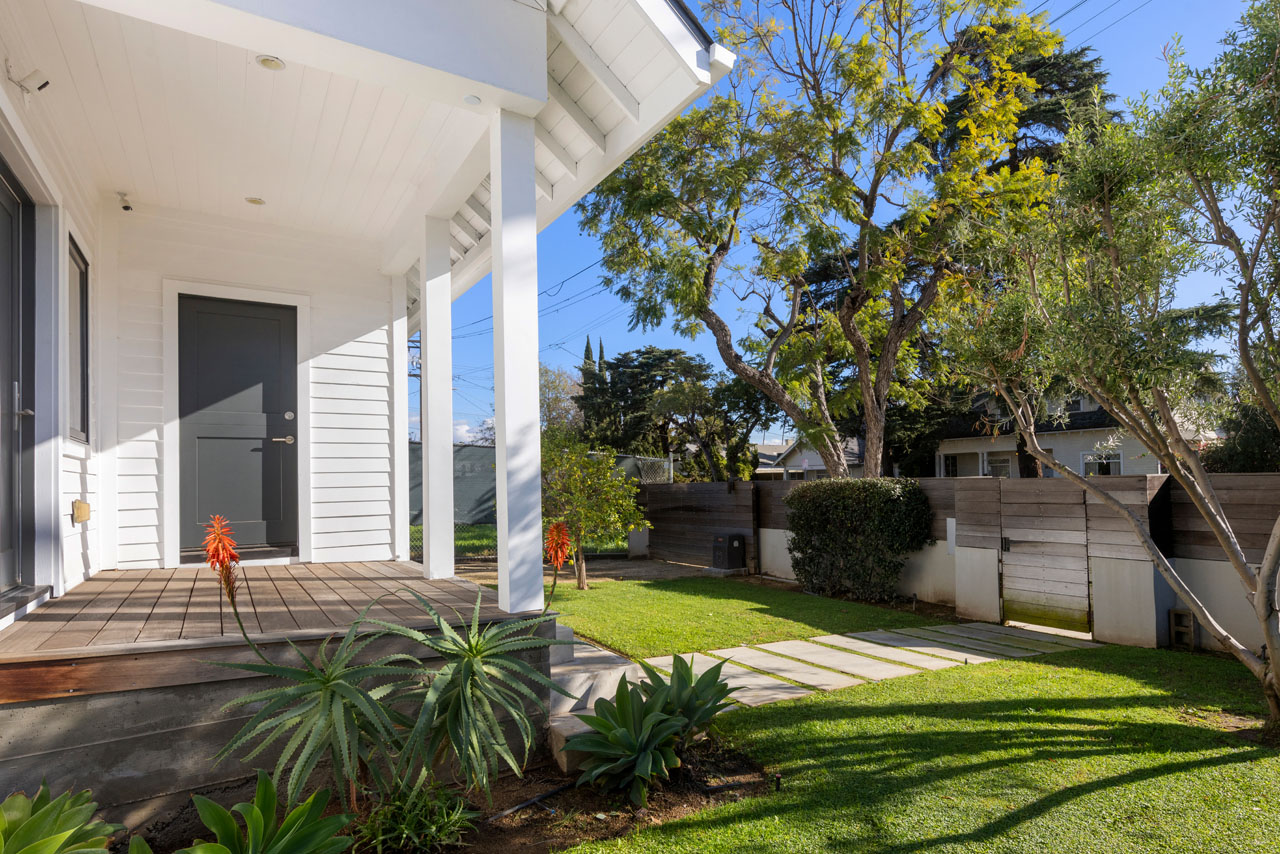 4525 Melbourne Ave Los Feliz home for lease Tracy Do Real Estate