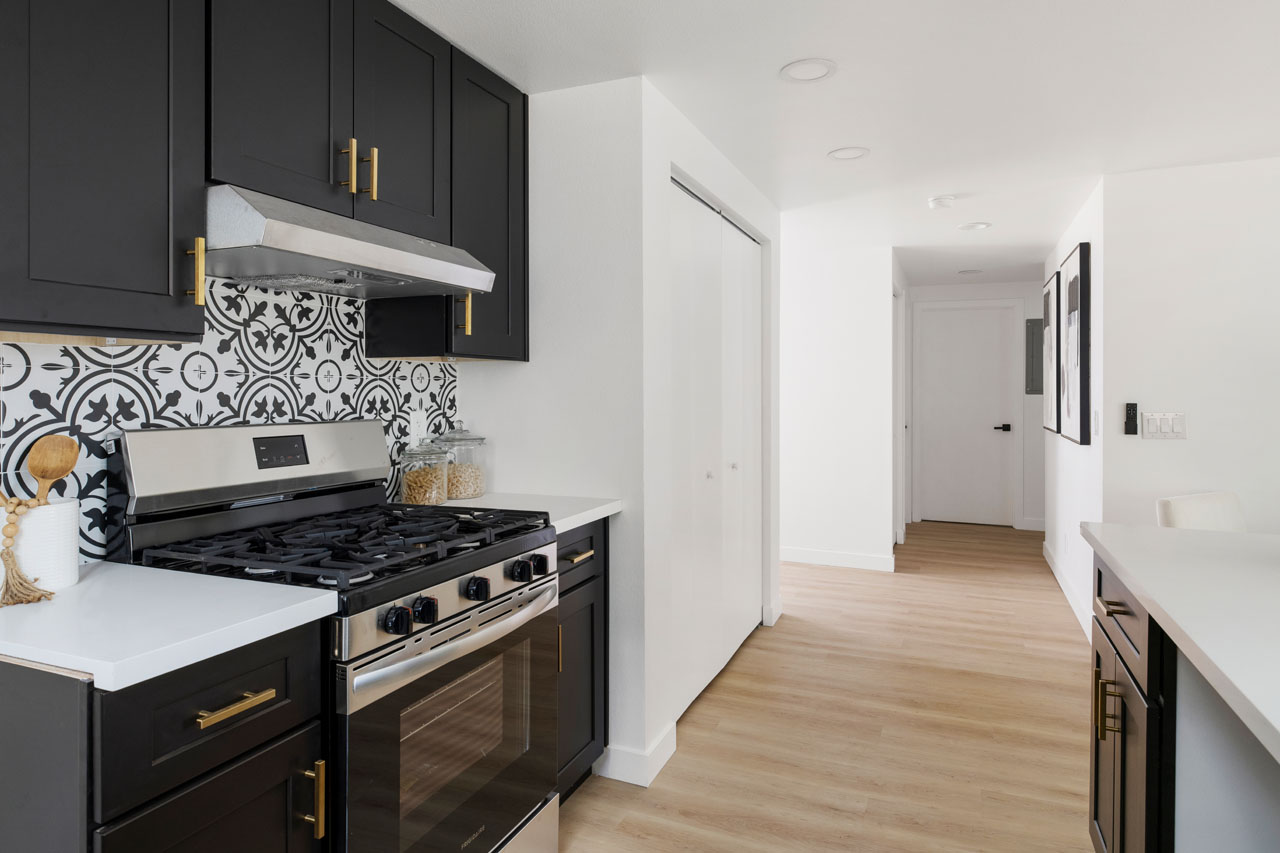 1191 Crenshaw Blvd TIC tenants-in-common los angeles home for sale Tracy Do Real Estate