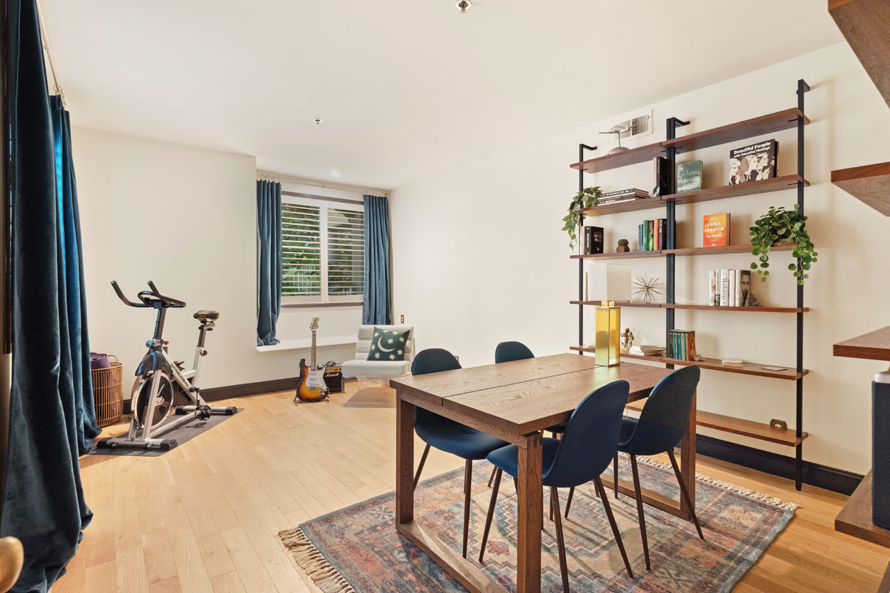 2222 N Beachwood Dr #211 Beachwood Canyon Condo for Sale Tracy Do Real Estate