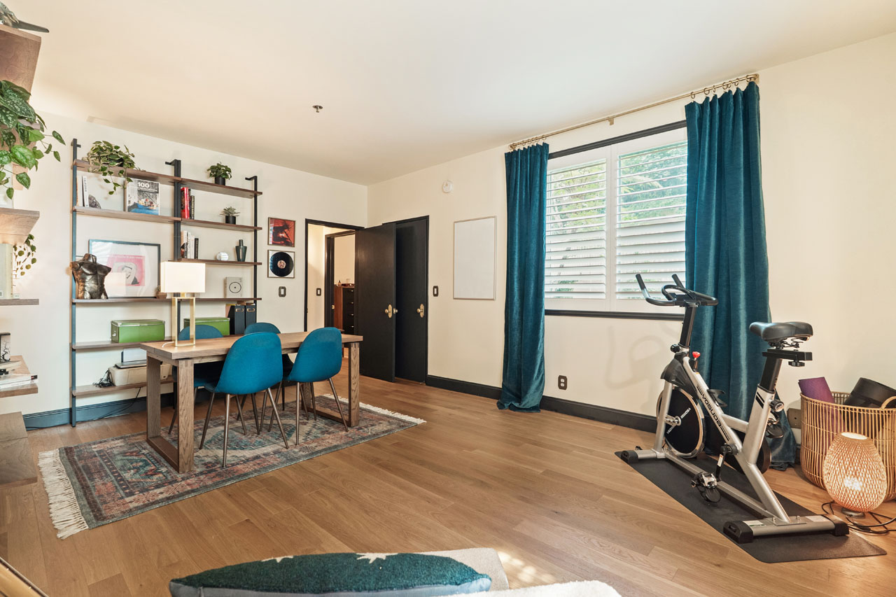 2222 N Beachwood Dr #211 Beachwood Canyon Condo for Sale Tracy Do Real Estate